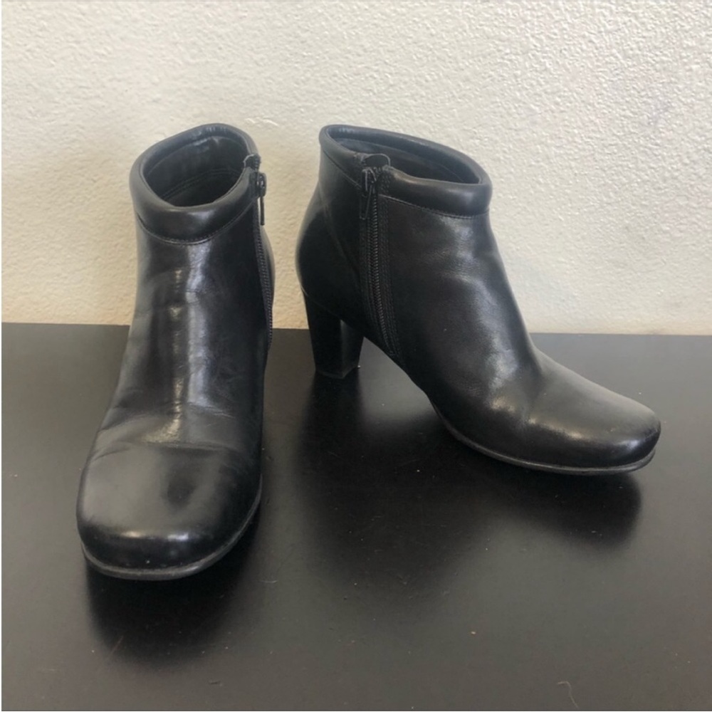 Ecco Black Faux Leather Heeled Ankle Boots
